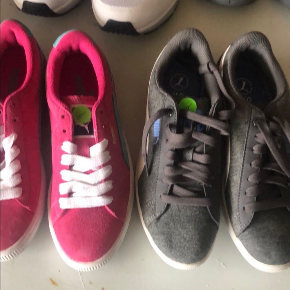 Grey women’s pumas